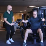gemotiveerde 50 plusser traint onder leiding van personal trainer Jeroen bij Yourlifecircle